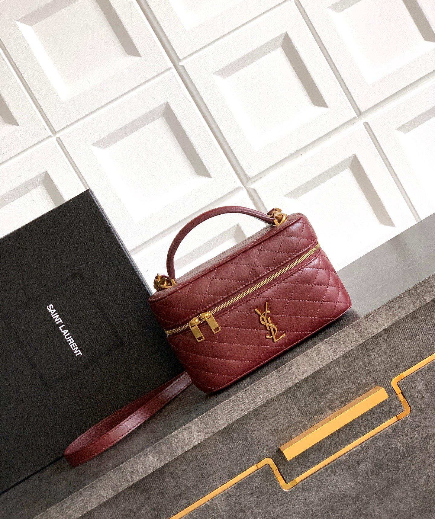 YSL 766731 white